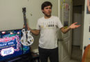 Man Failing Song on Guitar Hero Swears He Can Play It on Real Guitar