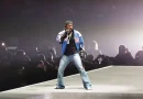 Kendrick Hand-Delivers The A Minor Chain to Drake “Just in Case He Hasn’t Killed Himself Yet”